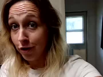 girl cam all day nickiewells23 image #5730836