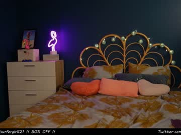 girl cam all day surfergirl121 image #4456828