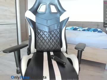 girl cam all day daddysprincess7 image #2719143