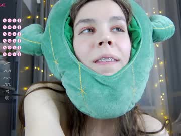 girl cam all day monika_youthfull image #5999446