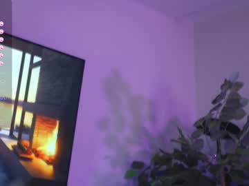 girl cam all day oki_dokie image #6261946