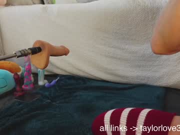 girl cam all day taylor_love_303 image #9022065