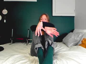 girl cam all day innocentprovenguilty image #3356382