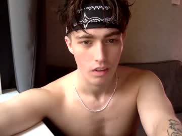 man cam all day nonrelevant01 image #516870