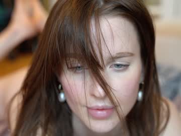girl cam all day ellaa91 image #1529573