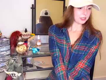 girl cam all day _heytheredelilah image #2909496