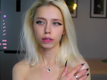 girl cam all day maureensgame image #8536736