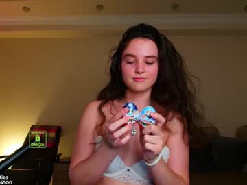 girl cam all day demurelixir image #7120489