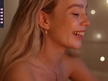 girl cam all day mother__of__dragons image #7171413