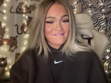 girl cam all day ari_02 image #5210382