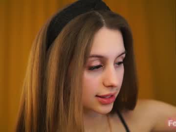 girl cam all day plump_bums image #1075360