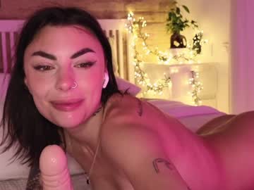 girl cam all day immature_babyy image #4306644