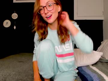 girl cam all day innocentprovenguilty image #2890531