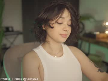 girl cam all day soulvanah image #2529913