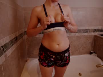girl cam all day chroniclove image #2070537