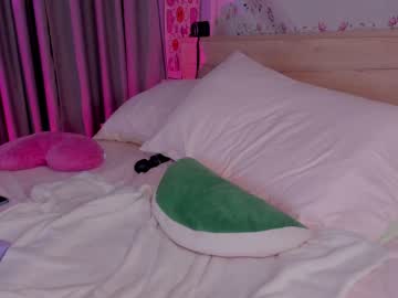 girl cam all day kittenmoon_ image #7087130
