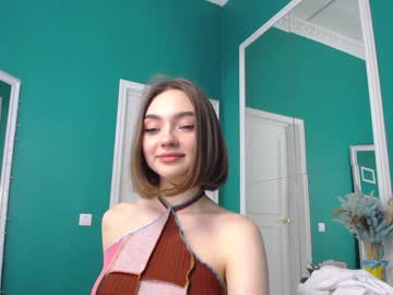 girl cam all day adelewilson__ image #1220113