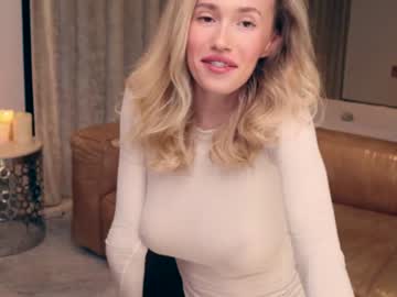 girl cam all day lolly_bella_ image #3891604