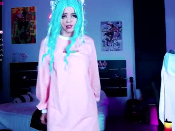 girl cam all day madnessalise image #4728330