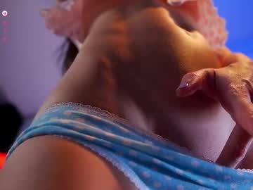 girl cam all day lucie_beltran image #8930485