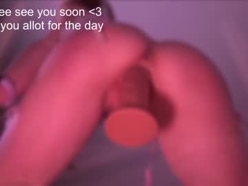 girl cam all day sweetkira555 image #2766292