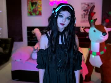 girl cam all day madnessalise image #6126950