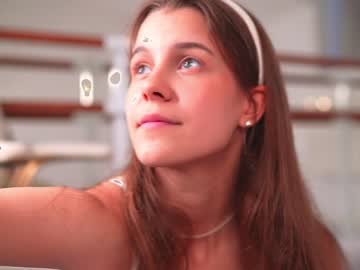 girl cam all day eli_sun image #5105394