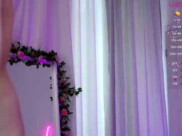 girl cam all day holliwould_ image #4483648