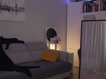 girl cam all day _blackbee_ image #8253997