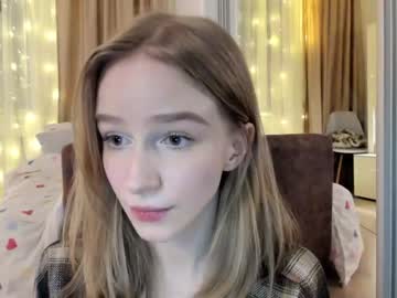 girl cam all day happiness_s image #5924750