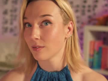 girl cam all day emily_fox_official image #8063405