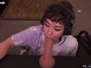 girl cam all day evelynpiers image #4335863