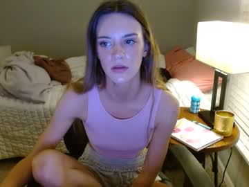 girl cam all day emmmafox14 image #4636997