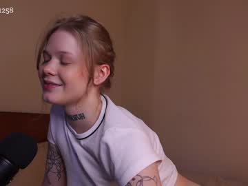 girl cam all day tendertainted image #2233541