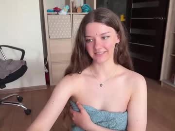 girl cam all day coyness_geneva image #9534207