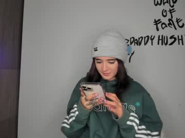 girl cam all day lonelly_lolly98 image #2812164