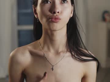 girl cam all day neferpita image #8236146