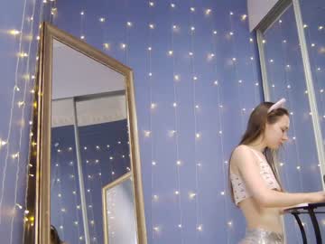 girl cam all day kriskras__ image #4917166