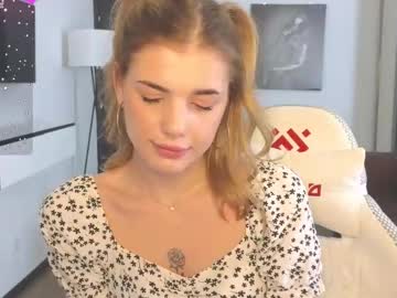 girl cam all day adri_dream image #9255910