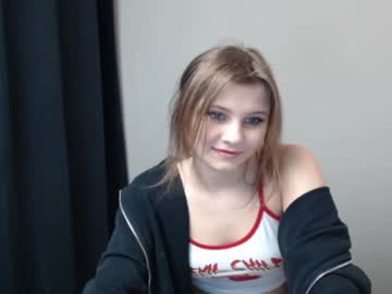 girl cam all day relax_nina image #912413