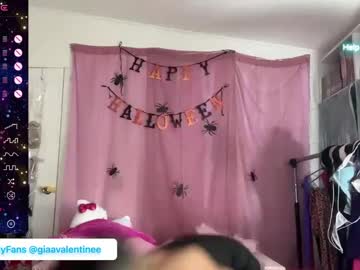 girl cam all day giaavalentinee image #8139274