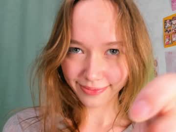 girl cam all day fly_best image #8543365