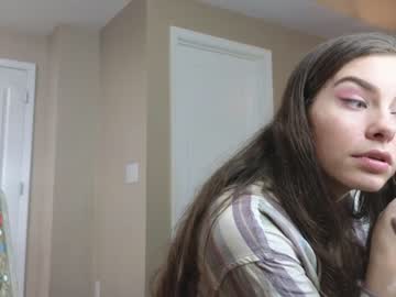 girl cam all day chroniclove image #3820246