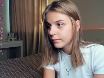 girl cam all day erline_may image #7013449