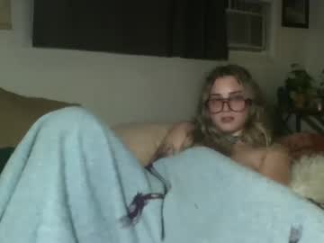 girl cam all day bambidear420 image #4553604