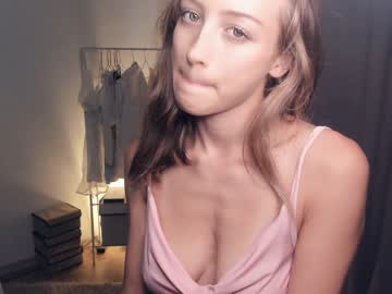 girl cam all day wave_of_happy_ image #5498672