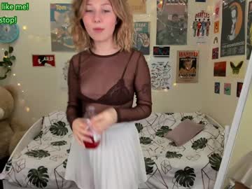 girl cam all day lottie_shine image #3611891