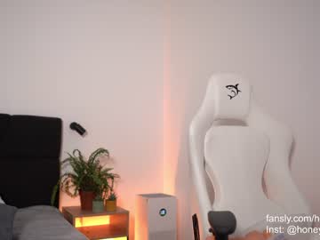 girl cam all day honeyyykate image #7084328