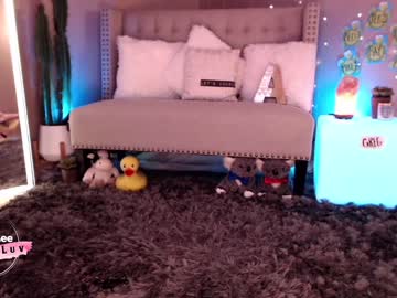girl cam all day aubrilee image #2423645