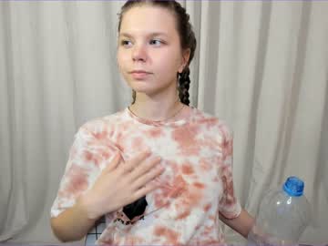 girl cam all day janicereeves image #5280228